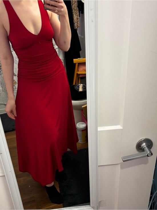 BCBGMaxAzria Dresses & Skirts - BCBGMaxAzria Red Sleeveless V-Neck Midi Dress